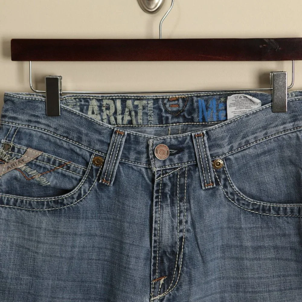 Ariat Men's light blue relaxed bootcut mid rise M2 blue Jeans 31 X 36 - Picture 2 of 7